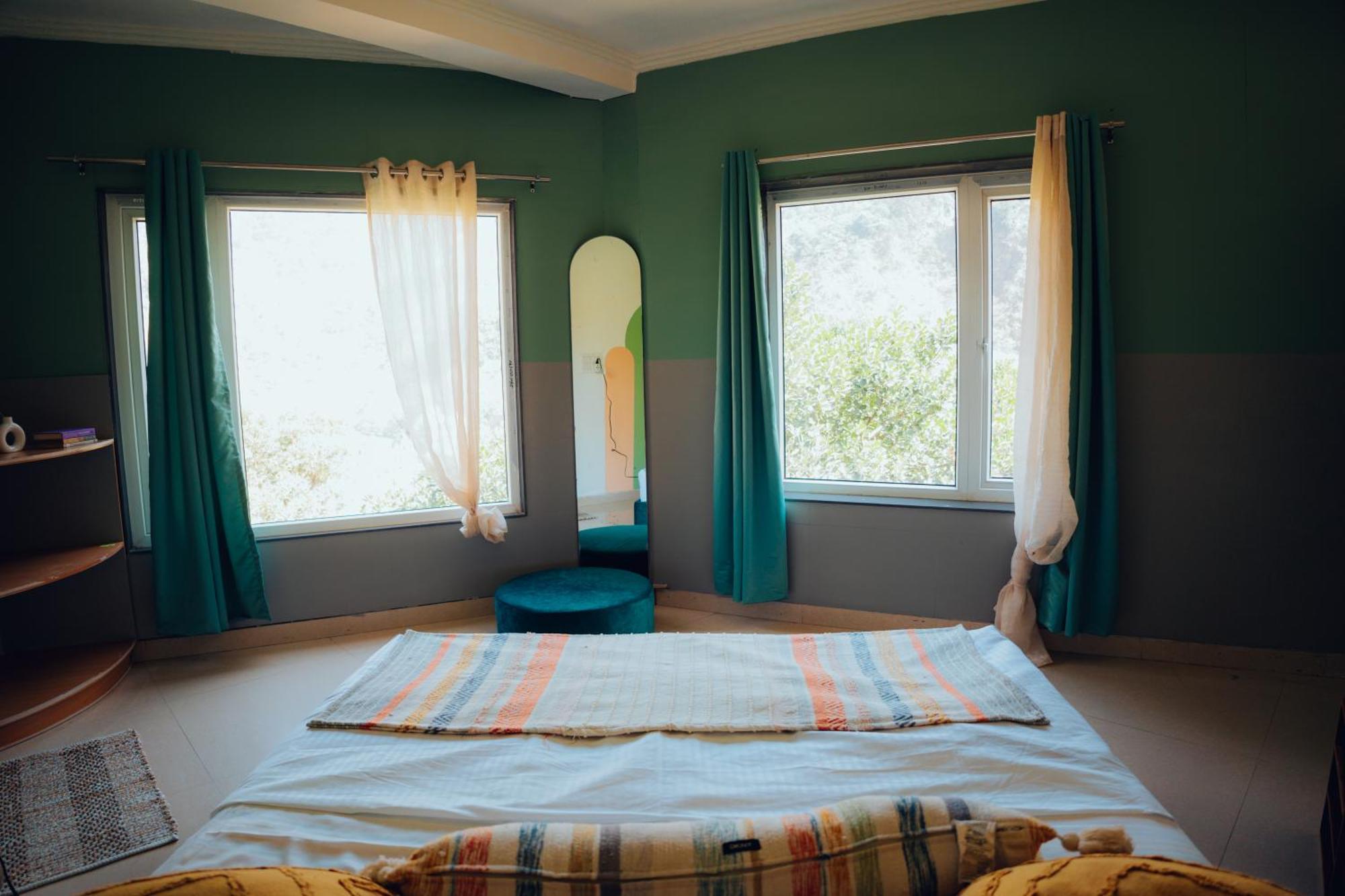 Art Bliss Hostel Rishikesh Exterior photo